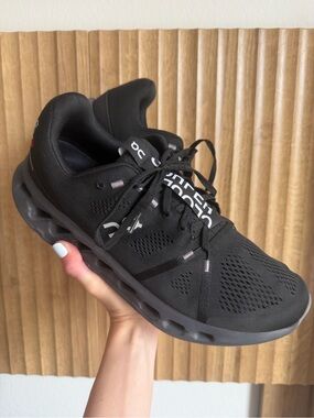 ON RUNNING ONcloud Cloudsurfer Black Running Shoe Sneaker